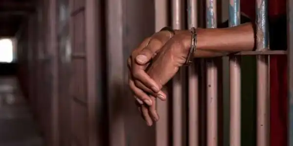 Man Drugs Ex-girlfriend In Hotel, Uploads Her NUde Pictures Online